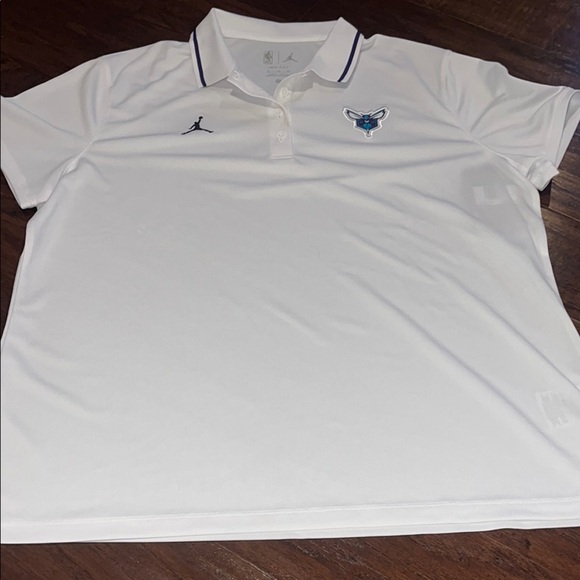 Women’s Charlotte Hornets White Polo Shirt NWT Womens XL - Picture 1 of 6